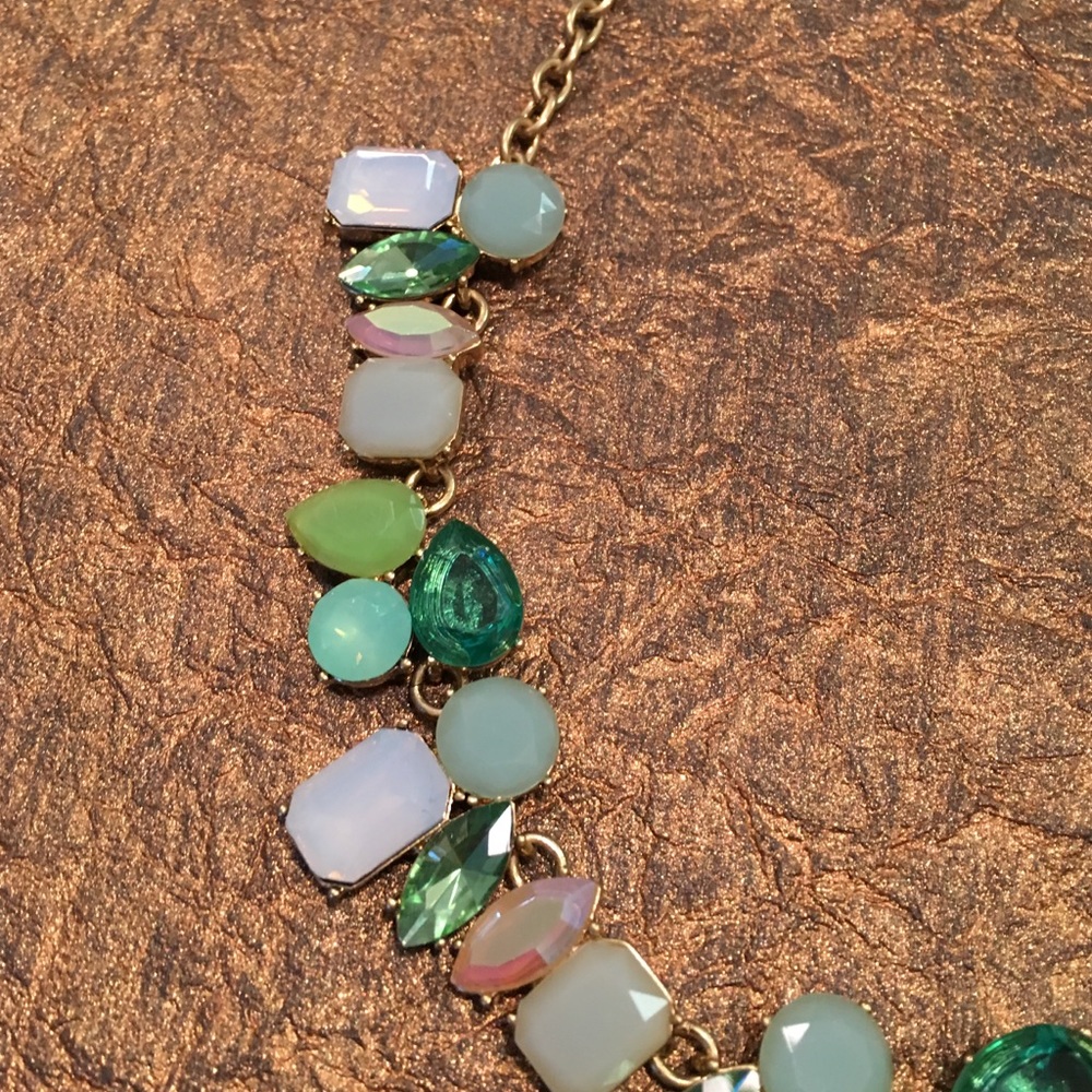 NWT J.Crew Green Statement Necklace - Picture 3 of 5